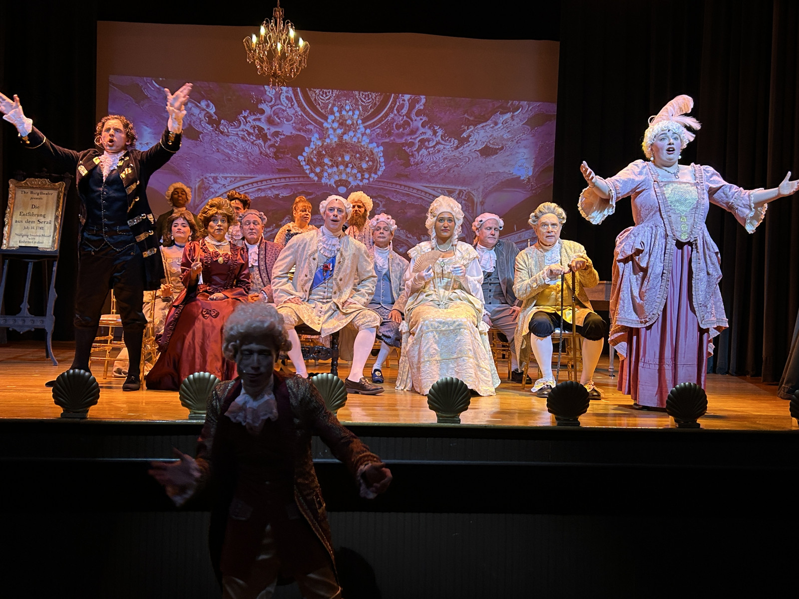 Amadeus photo 3